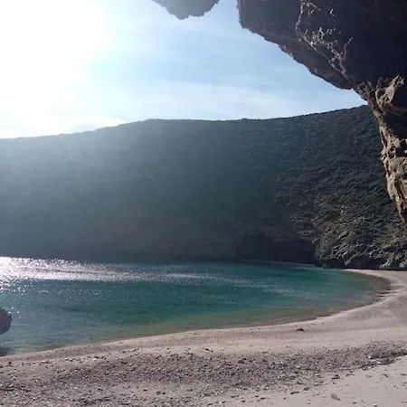 Stone House Anatoli بيت للعطل *