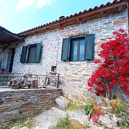 بيت للعطل Stone House Anatoli