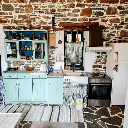 Moonstone Retreat Holiday home Mesochoria
